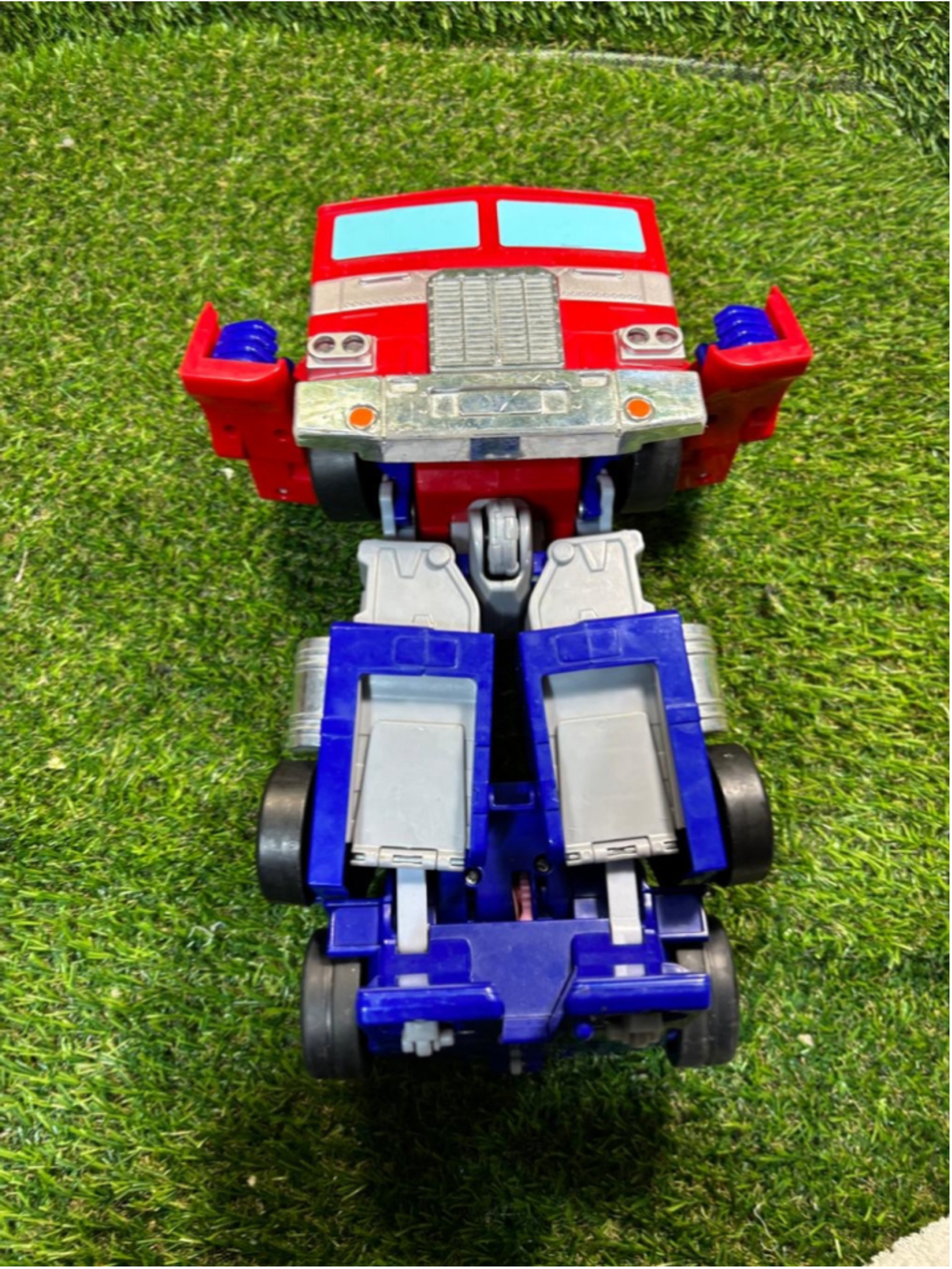 Transformers Optimus Prime Converting Freightliner Semi Truck Red Blue Toy #S112